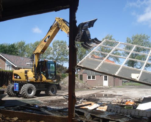 slopen-muntjewerf-graafmachines-knijper