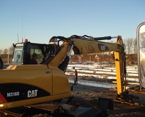 bouwputten-muntjewerfgraafmachines-caterpillars